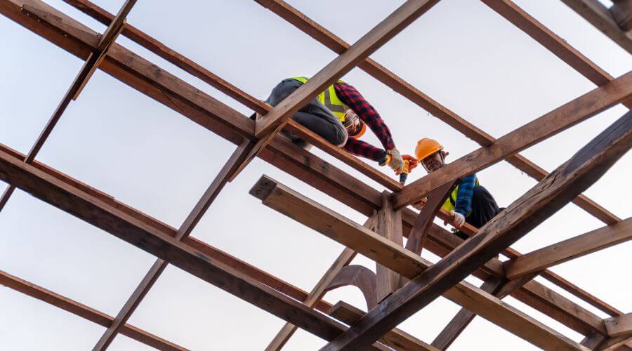 Professional gutter cleaning services in La Verne, CA